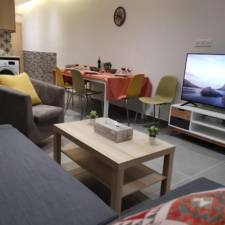 Apartment Martins 3 Bedroom Flat *